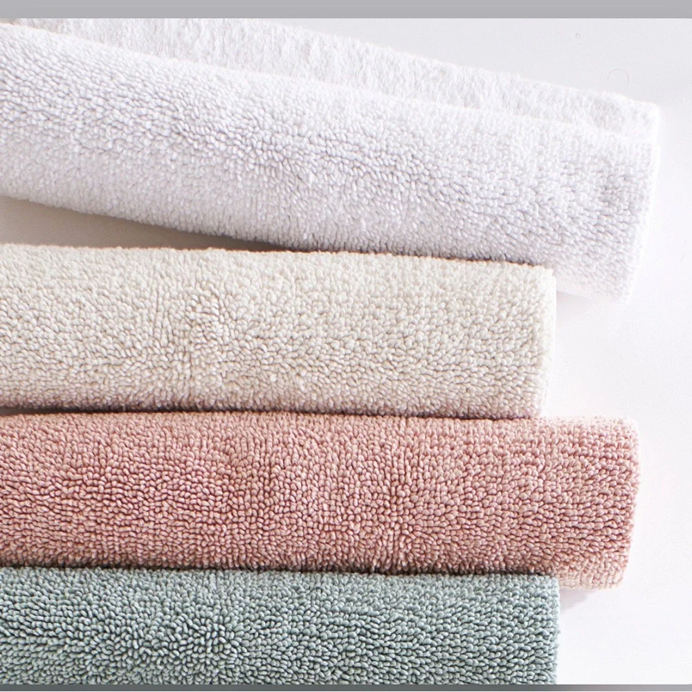 Pottery Barn Classic Organic Loop Bath Mat in Soft Rose
